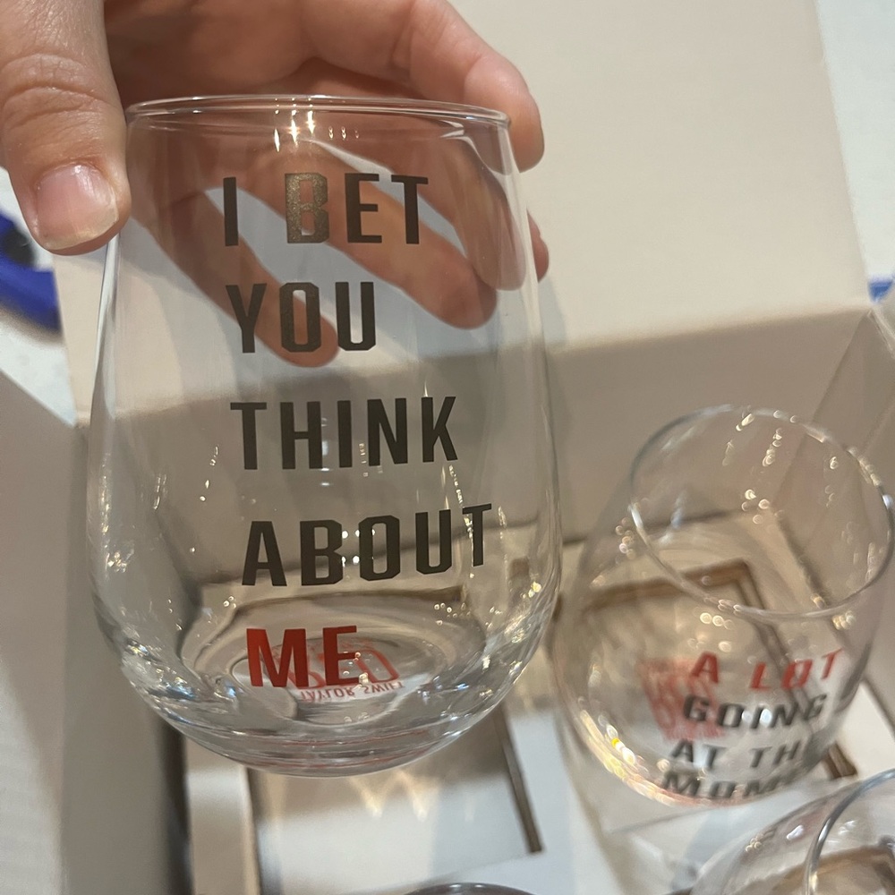 Brand New Taylor Swift Red (TV) Wine Glasses Set of 4 - Picture 2 of 9